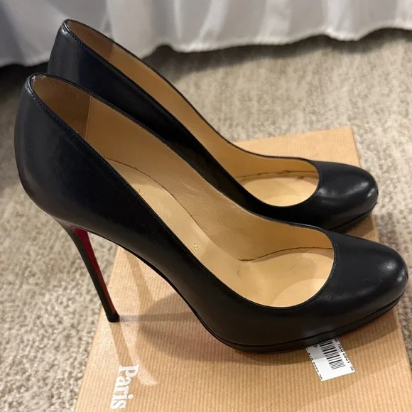 Christian Louboutin Classic Black Heels - Picture 3 of 6